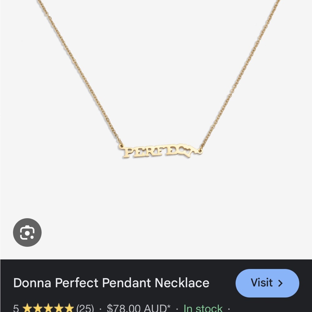 Gold Donna perfect Pendant Necklace